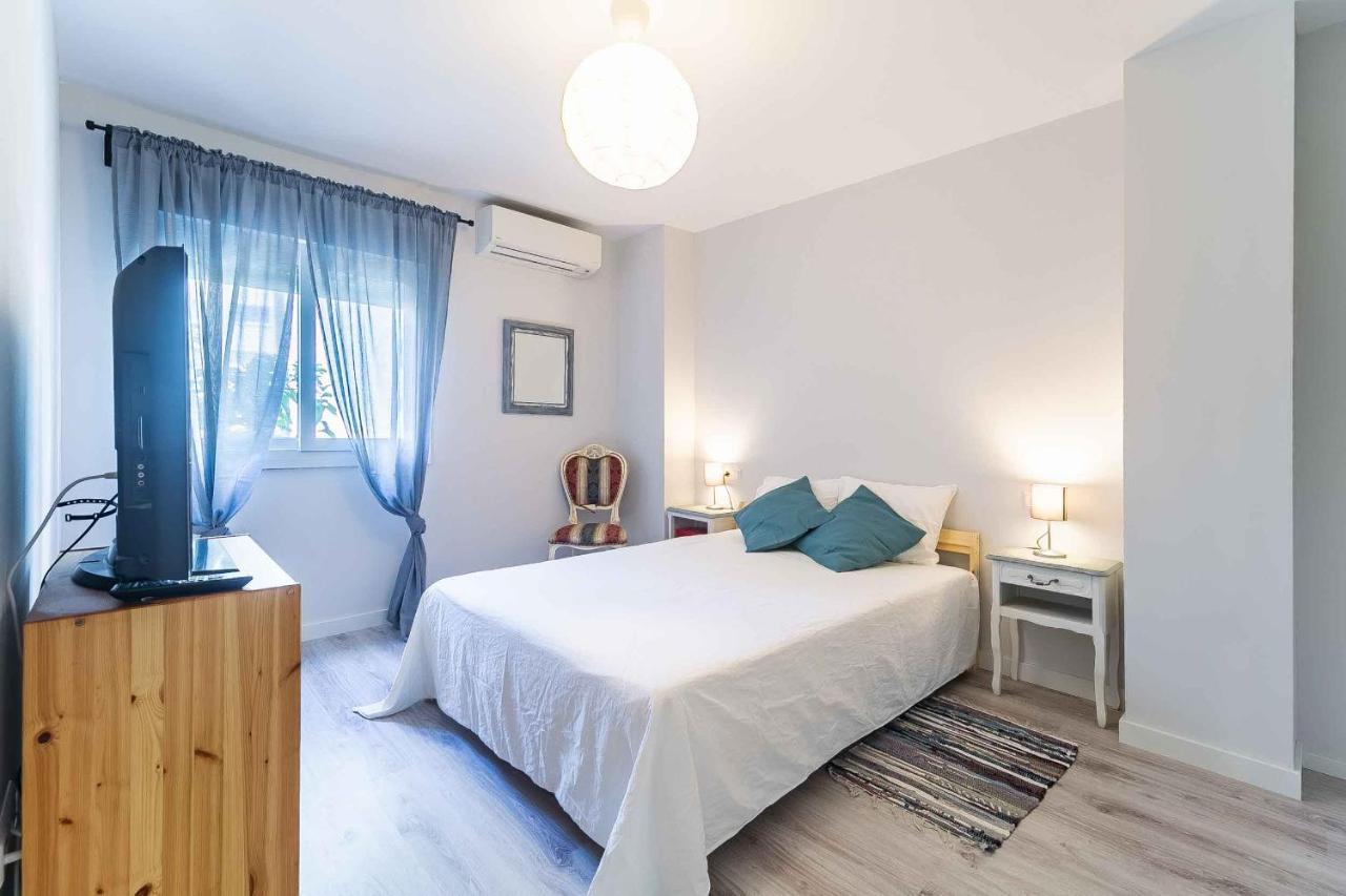 Apartamento Renovado, Tu Escapada De Vacaciones Ideal ฟูเอนฮิโรลา ภายนอก รูปภาพ