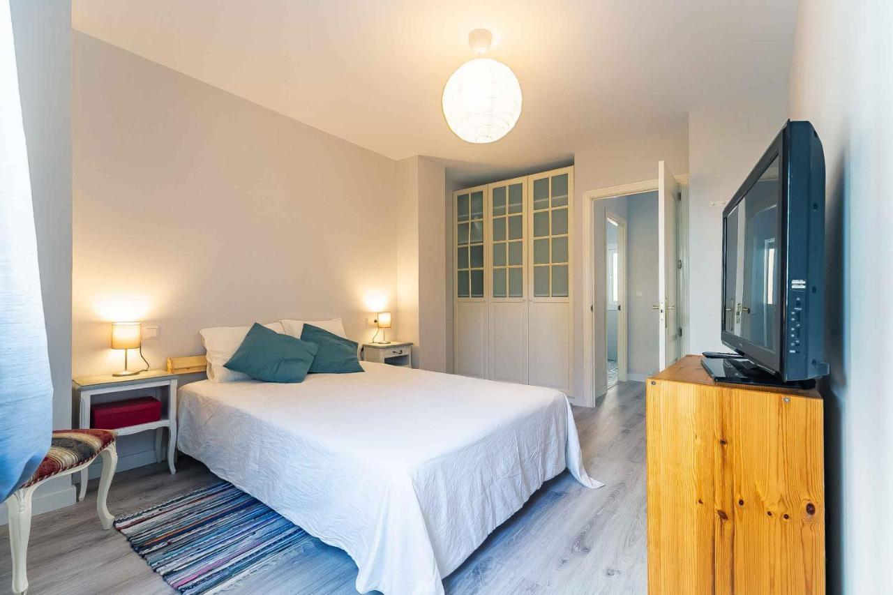 Apartamento Renovado, Tu Escapada De Vacaciones Ideal ฟูเอนฮิโรลา ภายนอก รูปภาพ